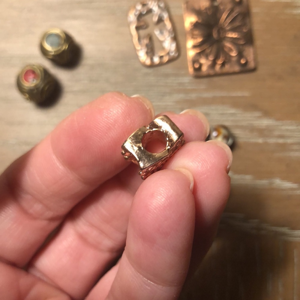 Bead Lot - Picture 5 of 12